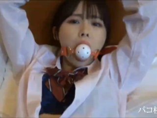 【9总全国探花】牛仔裤骚气妹子，穿上红色透视装网袜口交互舔，猛操上位骑乘呻吟娇喘诱人